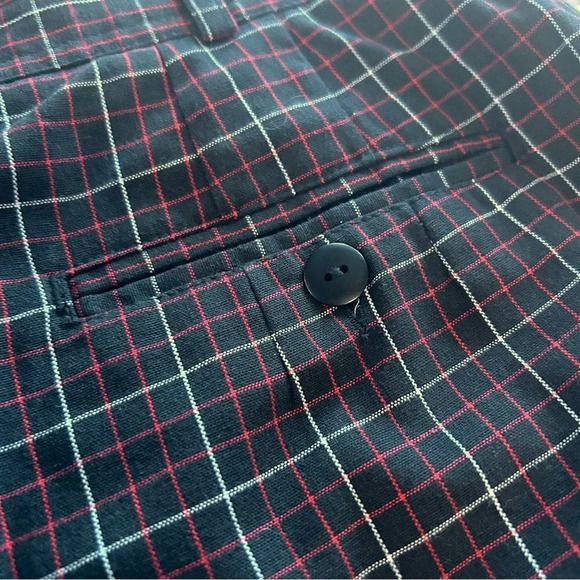 Petite Sophisticate High Waisted Shorts Size 12P Vintage Black Red Plaid Womens - Picture 8 of 10